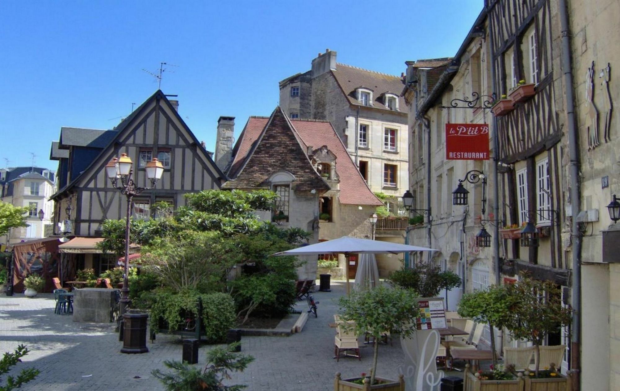Hôtel Des Quatrans Caen Buitenkant foto